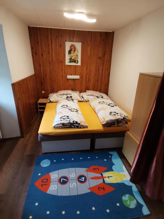 Apartman Ve Mlejne Nova Bystrice Luaran gambar